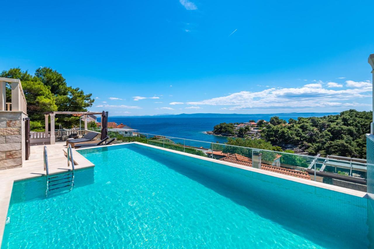 Villa Kadena - Luxury Seaside Villa With Private Heated Pool Selca  Exterior photo
